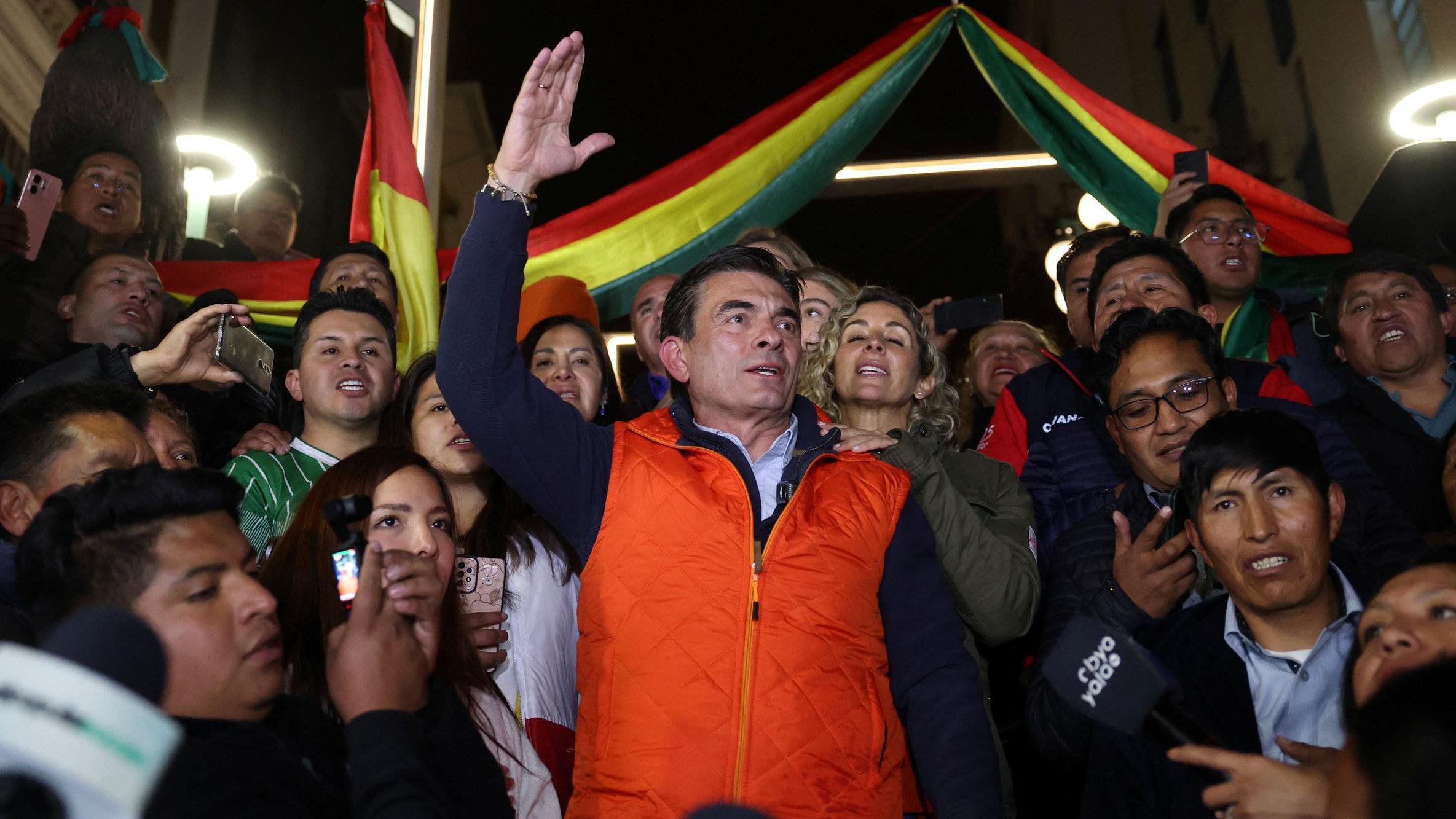 Rodrigo Paz, el hijo de expresidente que quiere sustituir el socialismo en Bolivia por el "capitalismo para todos"- Rodrigo Paz, el hijo de expresidente que quiere sustituir el socialismo en Bolivia por el "capitalismo para todos"